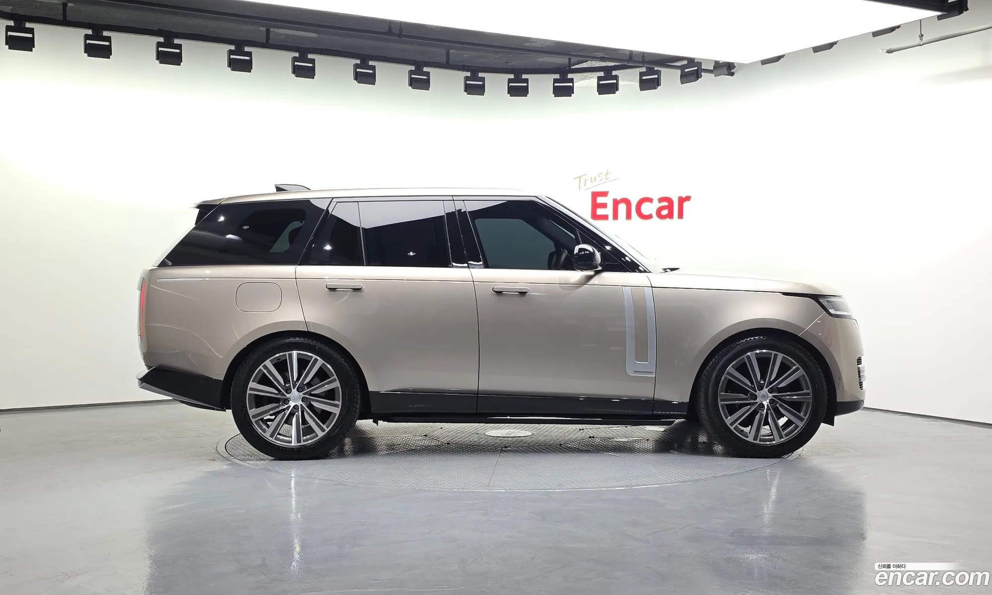 Land Rover Range Rover 2025 SALKA9B93SA288530 — 6