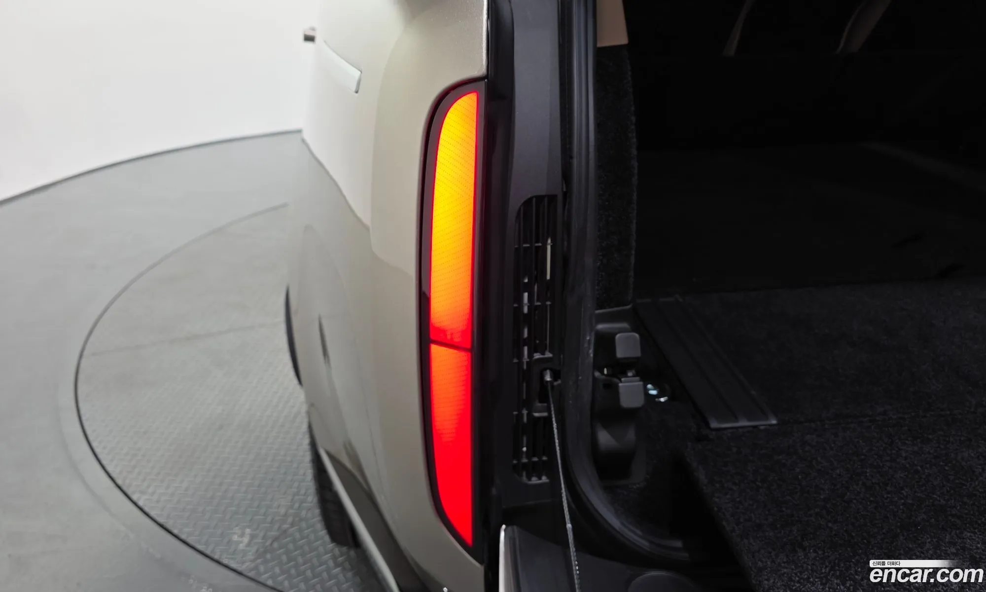 Land Rover Range Rover 2025 SALKA9B93SA288530 — 8