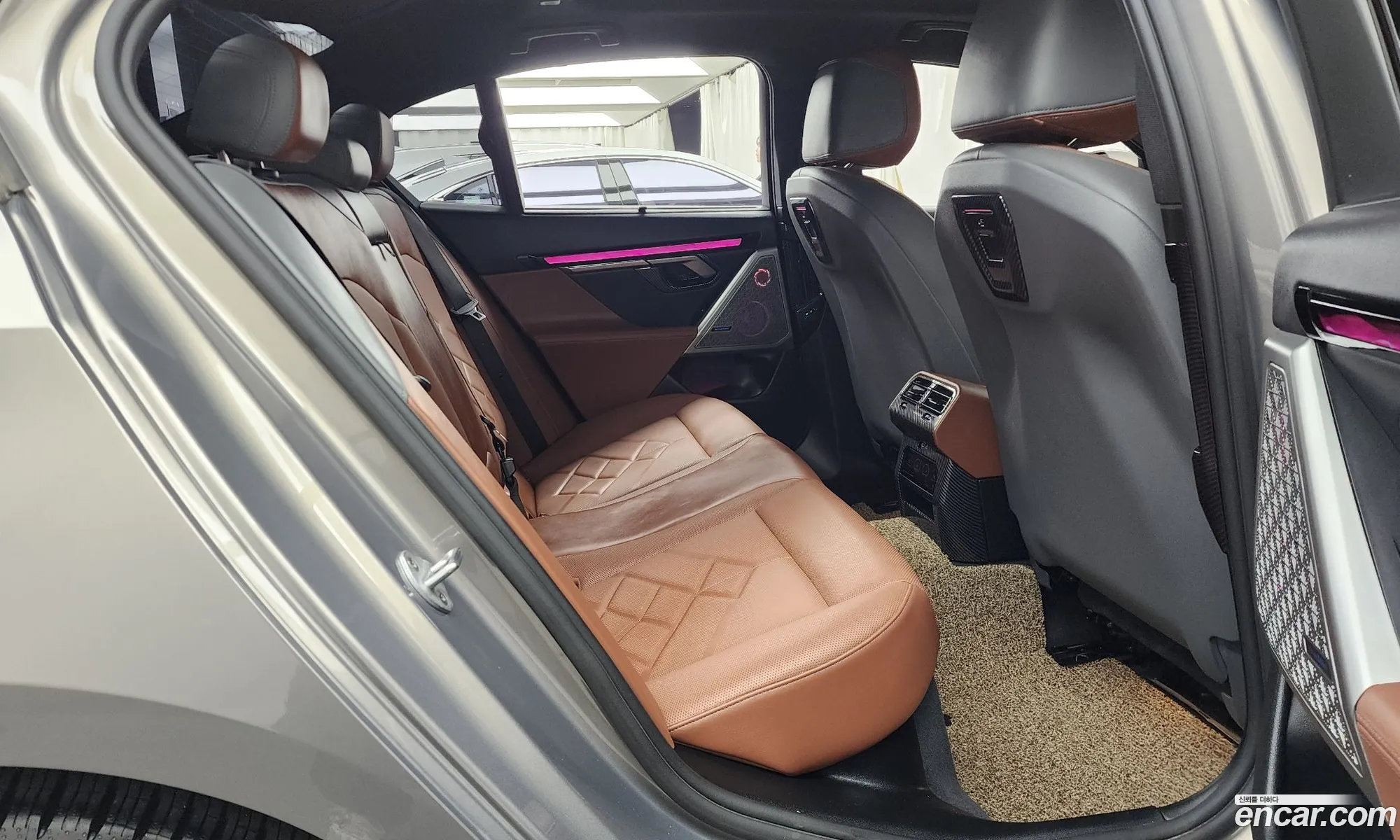 BMW 5 Series 2025 — 12