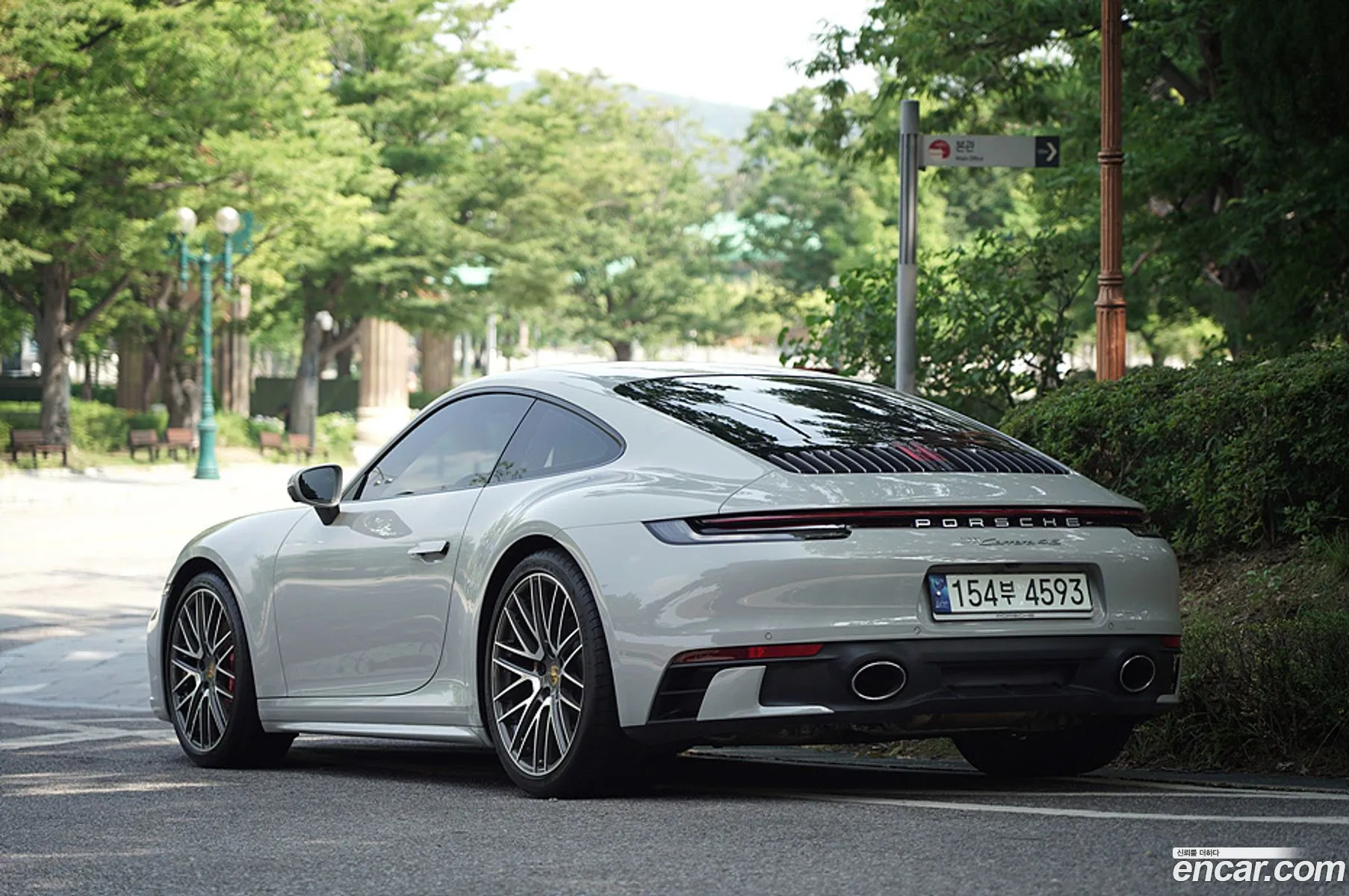Porsche 911 2021 — 3
