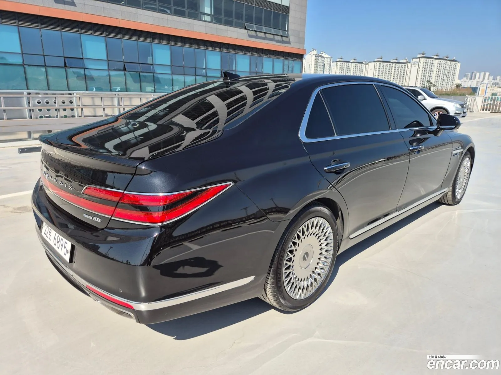 Genesis G90 2019 — 10
