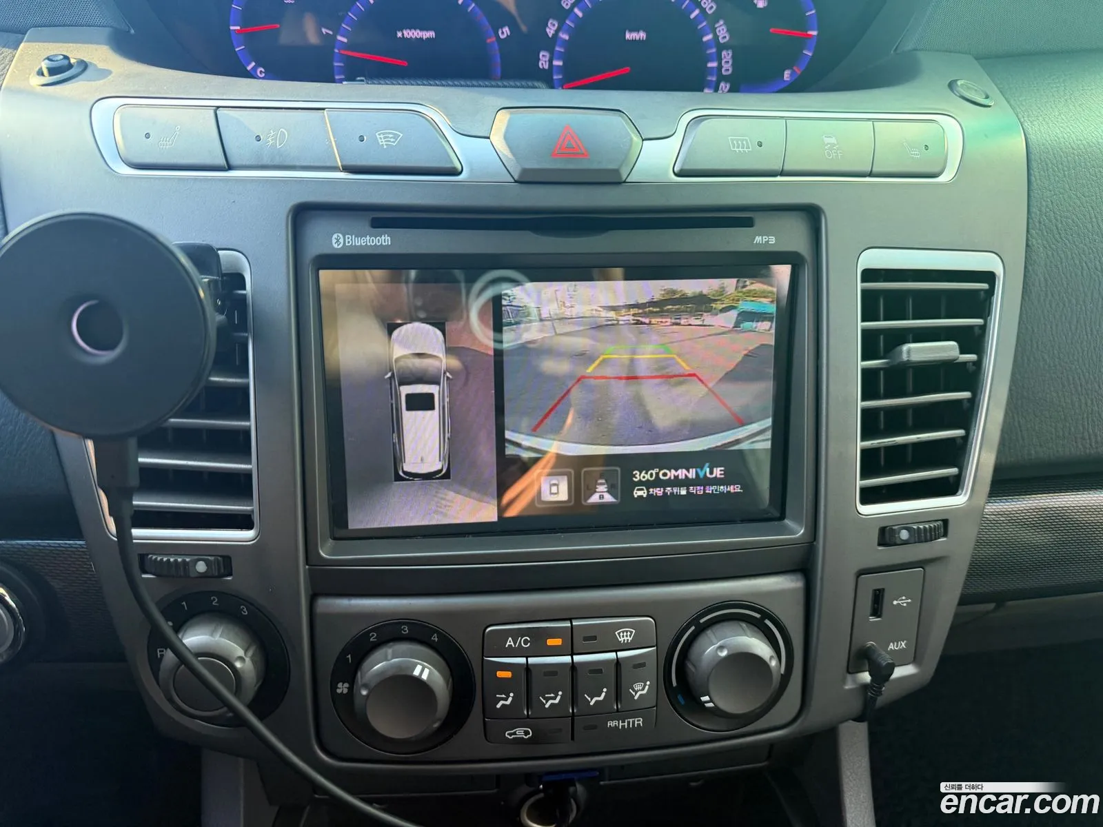 KG Mobility (SsangYong) Korando Turismo 2014 — 11