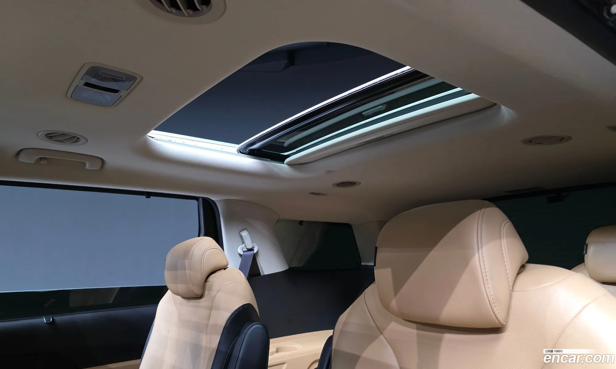 Kia Carnival 2022 — 20