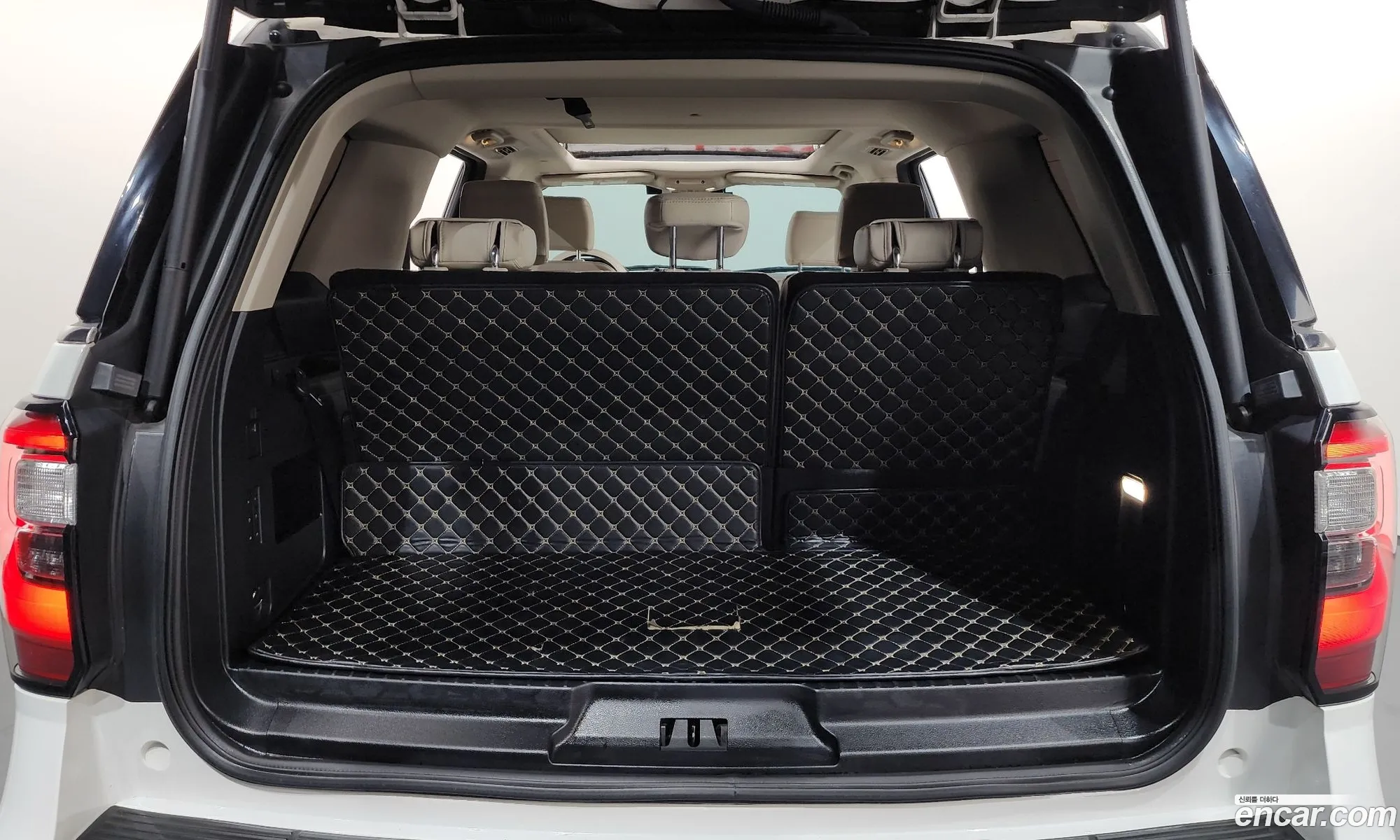 Ford Expedition 2021 1FMJU1MT166161616 — 26