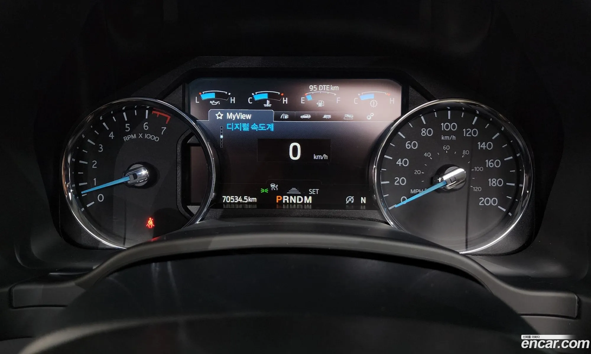 Ford Expedition 2021 1FMJU1MT166161616 — 10