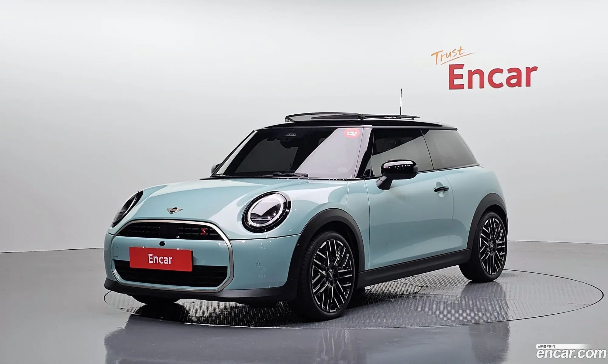 Mini Cooper S 2024 — 18