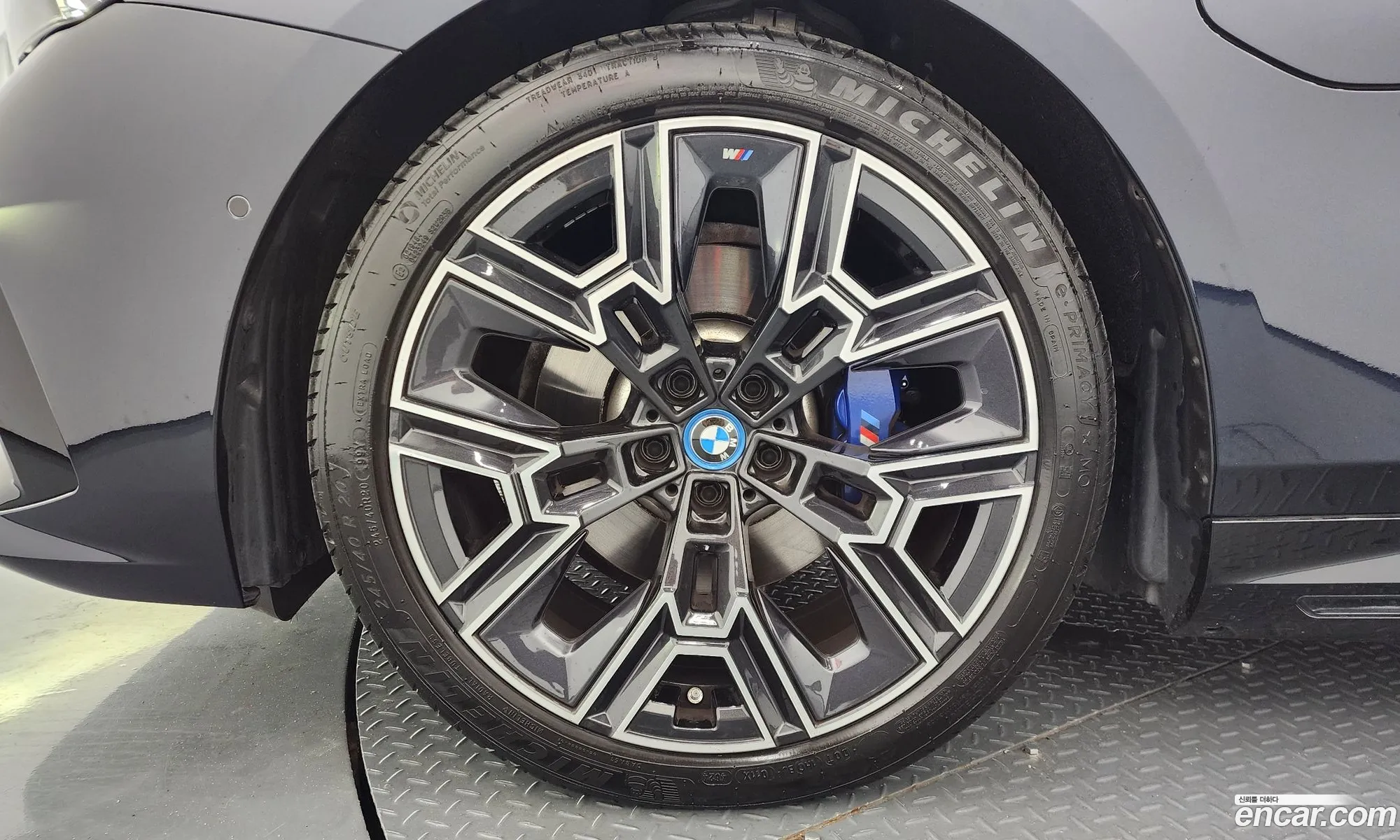 BMW 5 Series 2025 WBA71FJ09SCU63718 — 5