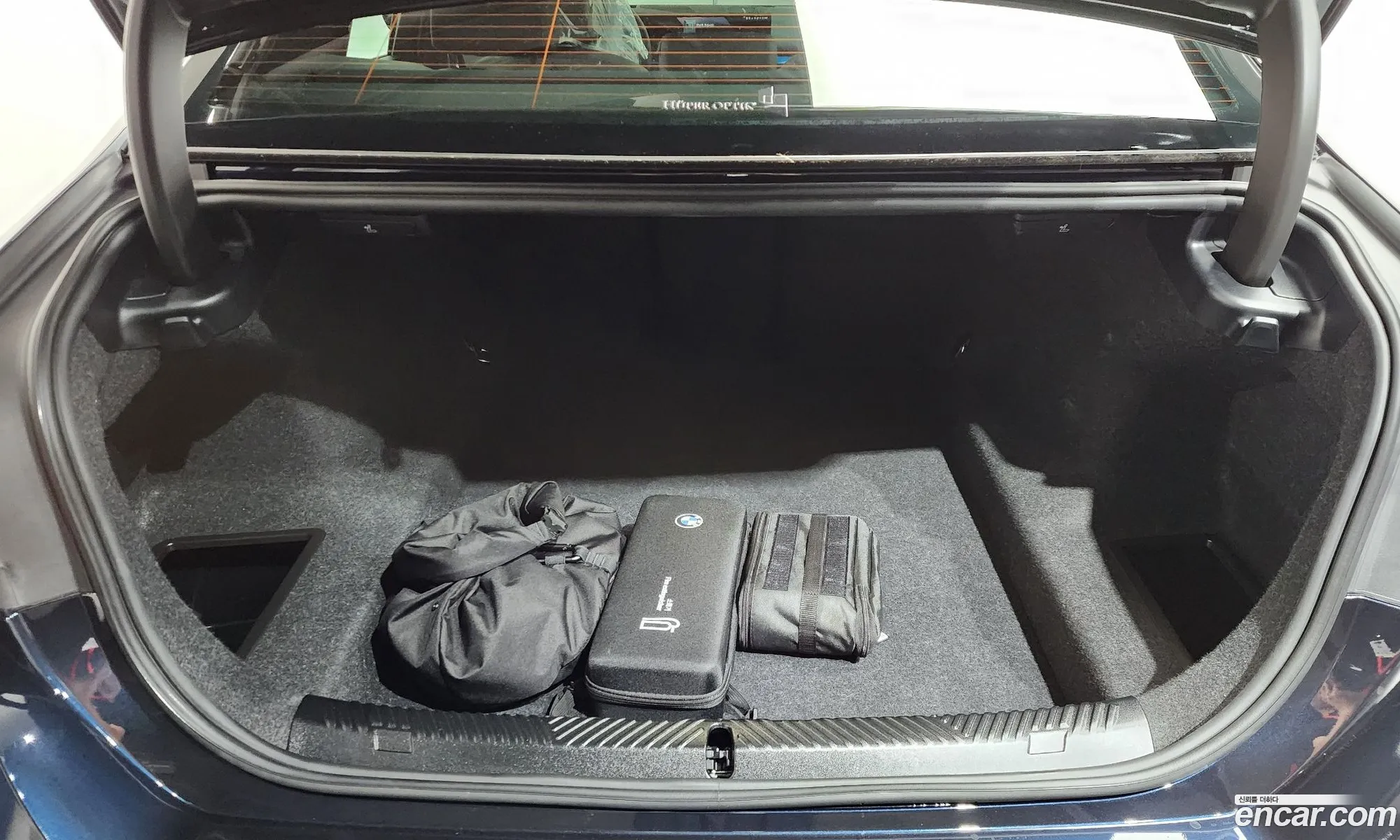 BMW 5 Series 2025 WBA71FJ09SCU63718 — 26