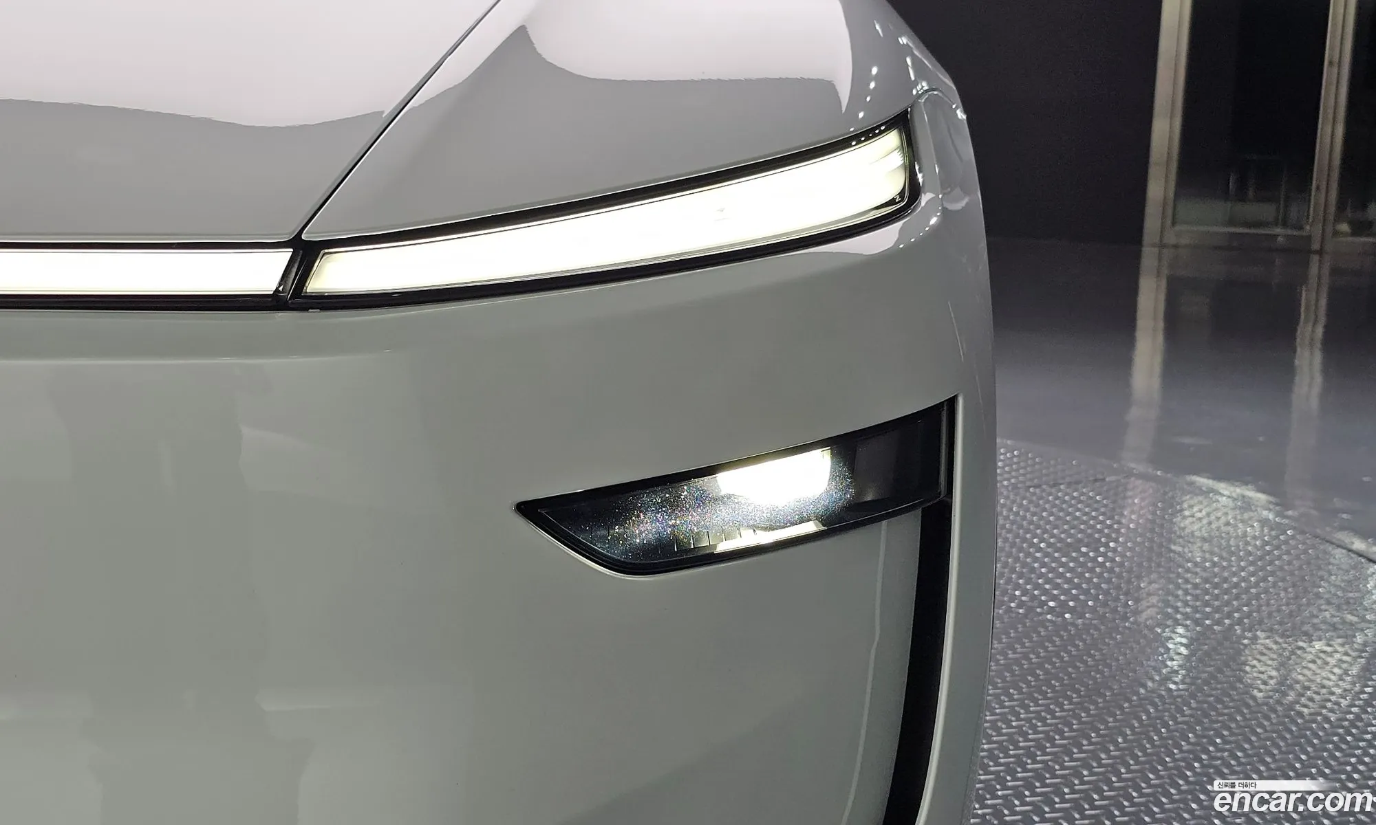 Tesla Model Y 2025 LRWYGCEK5SC064995 — 21