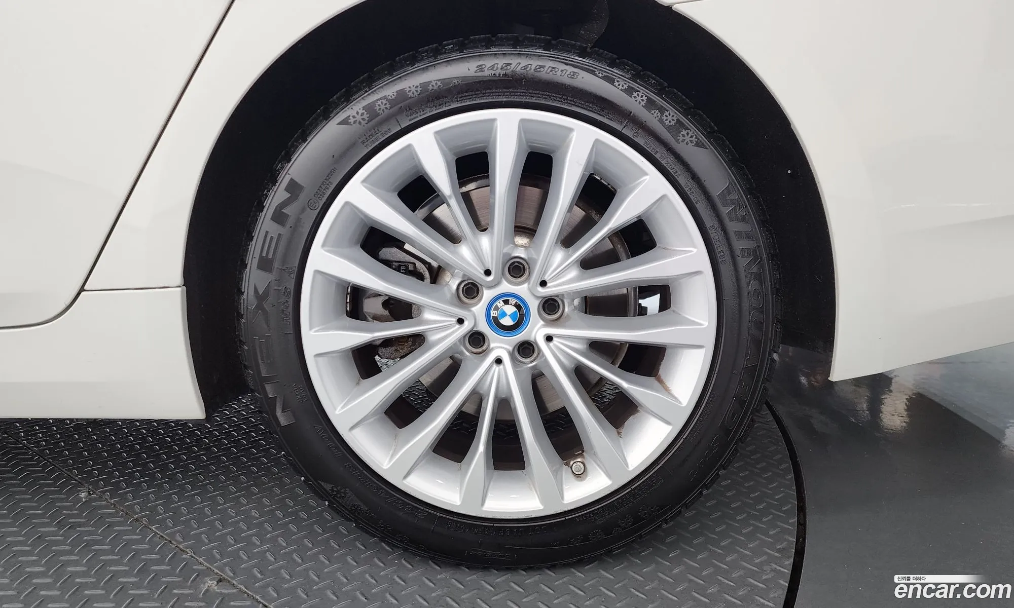 BMW 5 Series 2022 WBA51AG08NCL02587 — 22