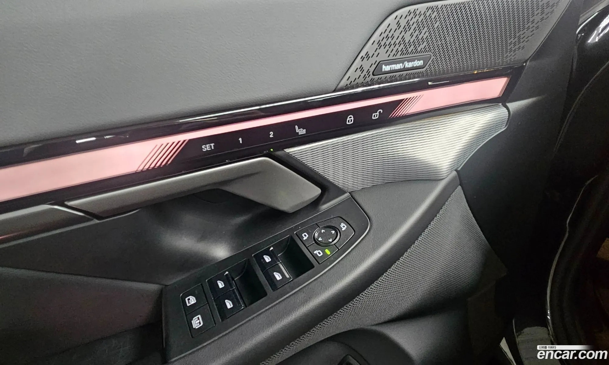 BMW 5 Series 2025 — 17