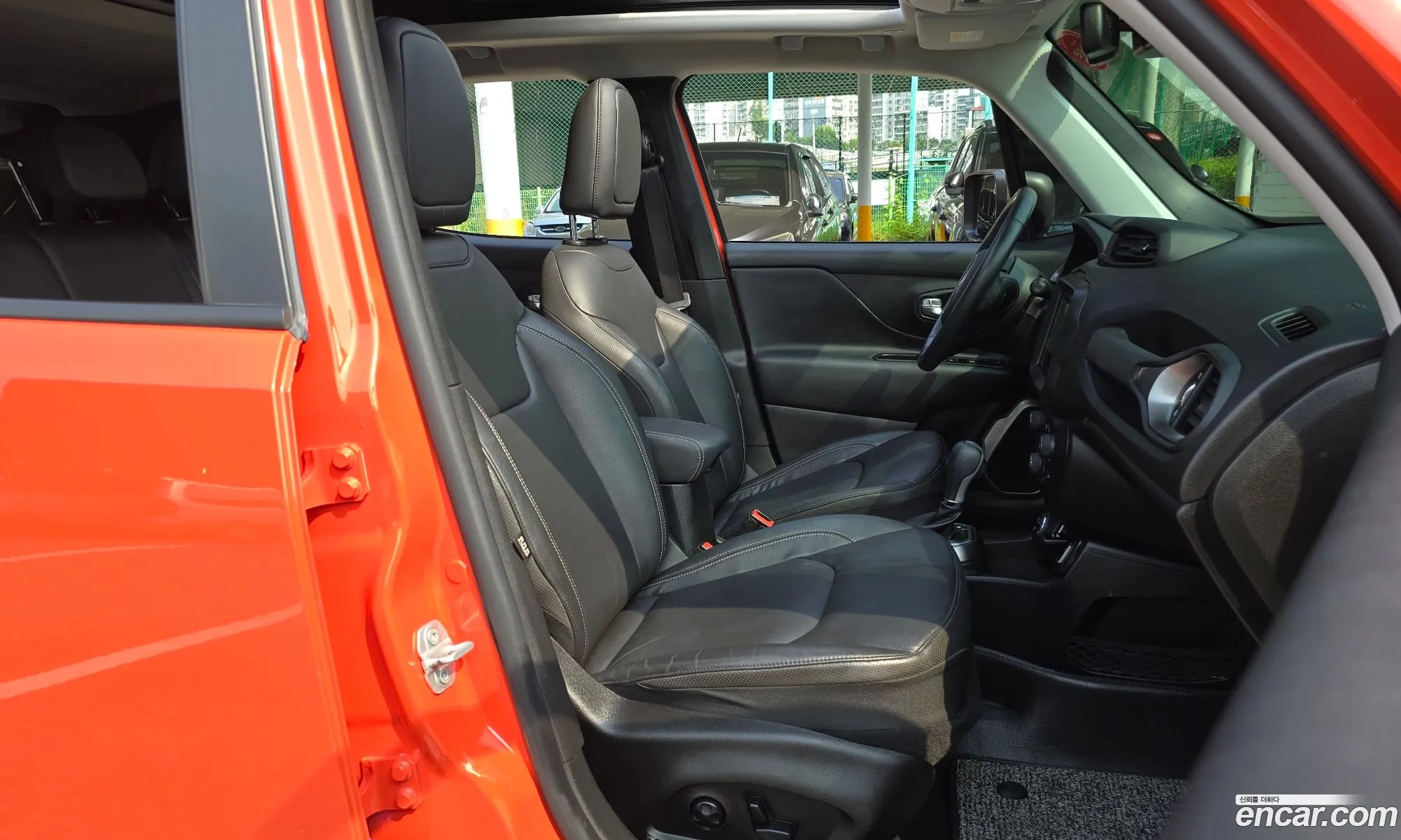 Jeep Renegade 2019 1C4BU0000KPK37184 — 14