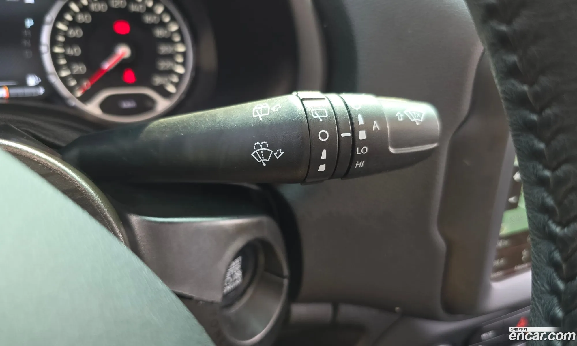 Jeep Renegade 2019 1C4BU0000KPK37184 — 33