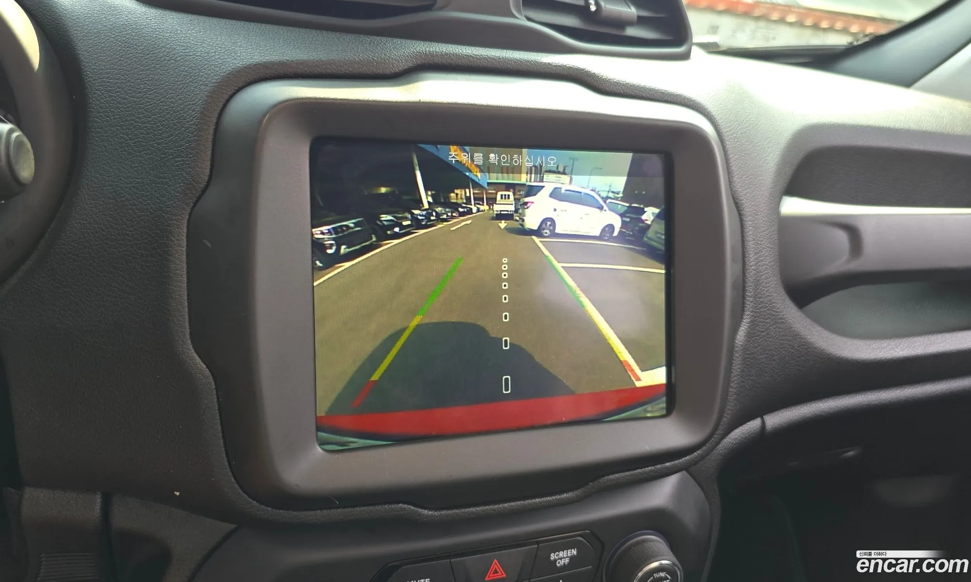 Jeep Renegade 2019 1C4BU0000KPK37184 — 23