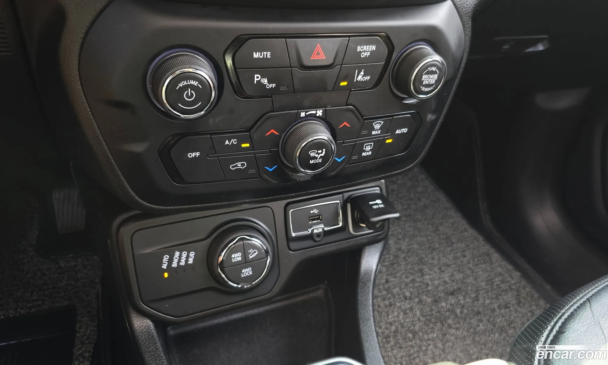 Jeep Renegade 2019 1C4BU0000KPK37184 — 29