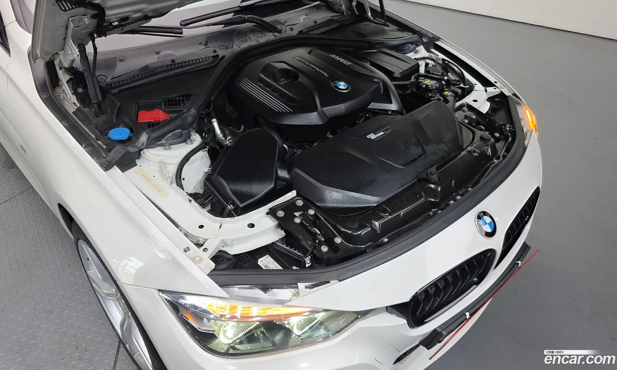 BMW 3 Series 2018 WBA8B9103JA539320 — 19