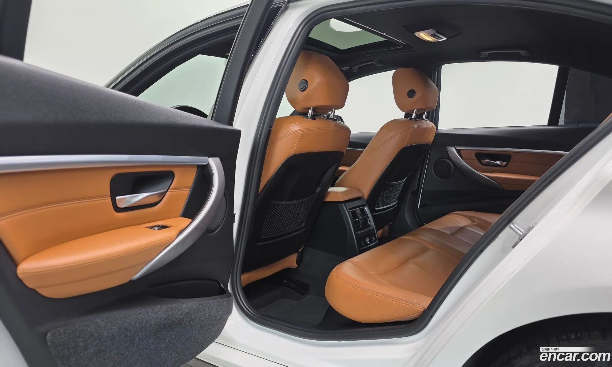 BMW 3 Series 2018 WBA8B9103JA539320 — 5