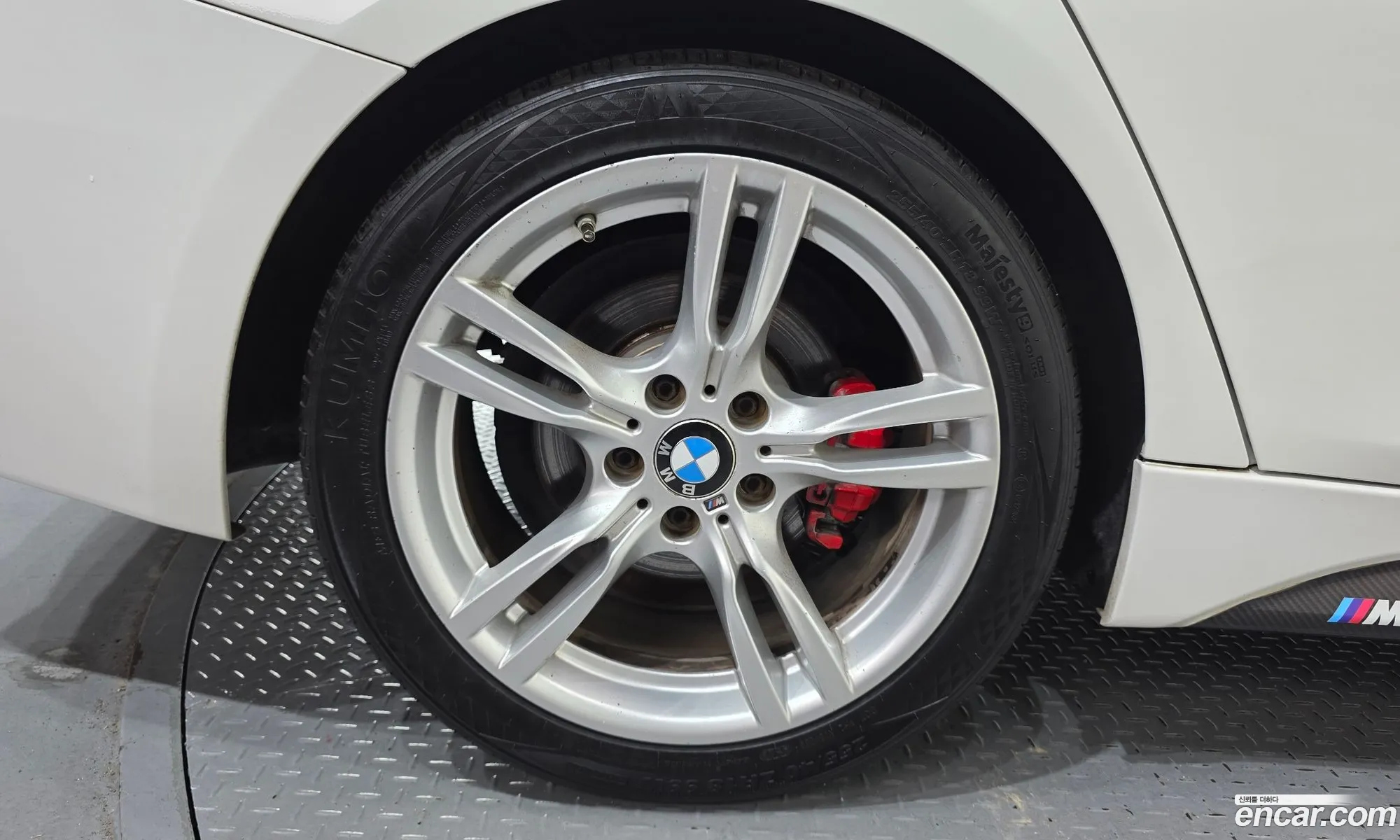 BMW 3 Series 2018 WBA8B9103JA539320 — 14