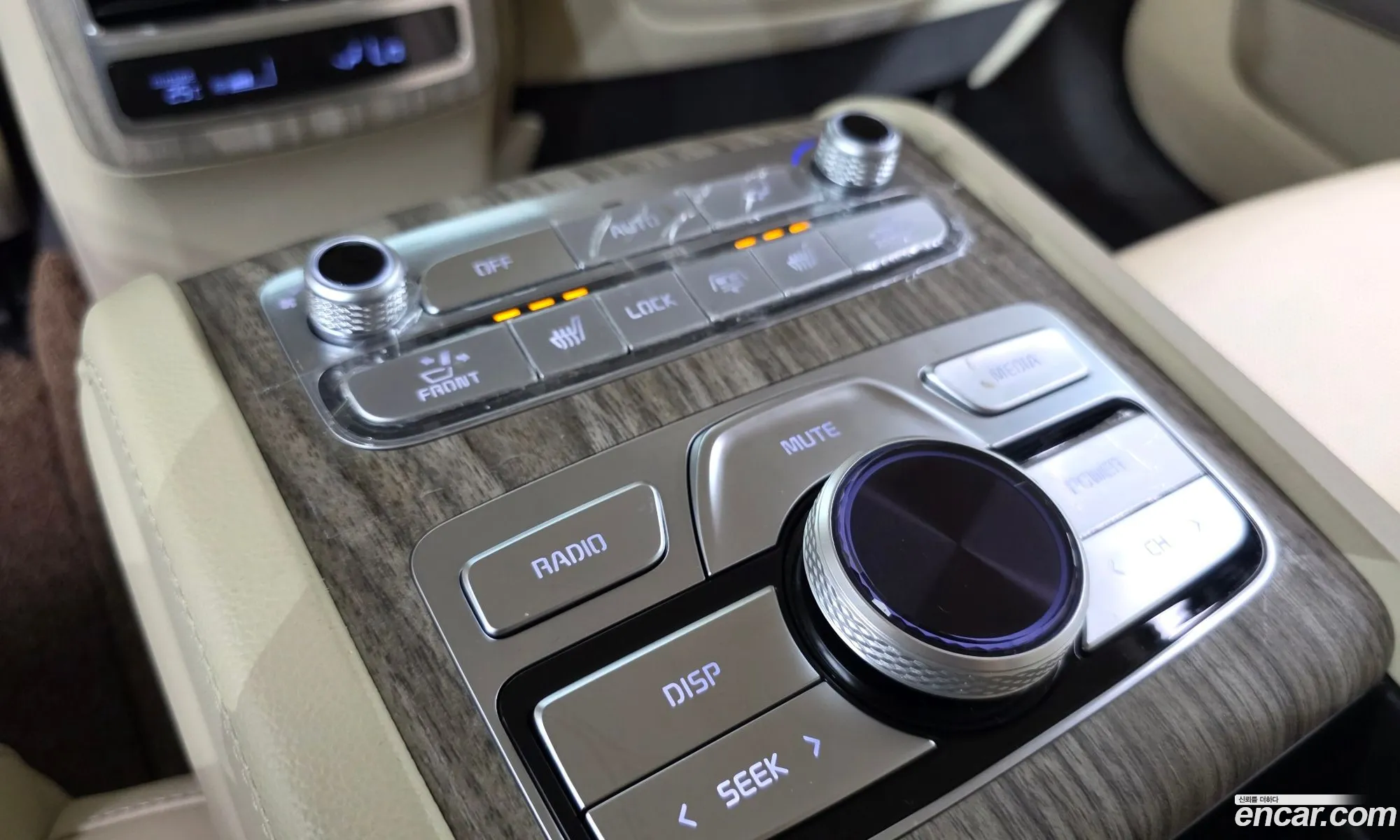 Kia K9 2021 — 16