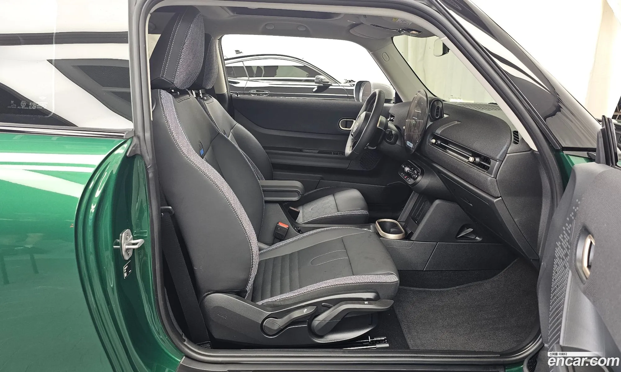 Mini Cooper C 2025 WMW81GD03S2W80757 — 12