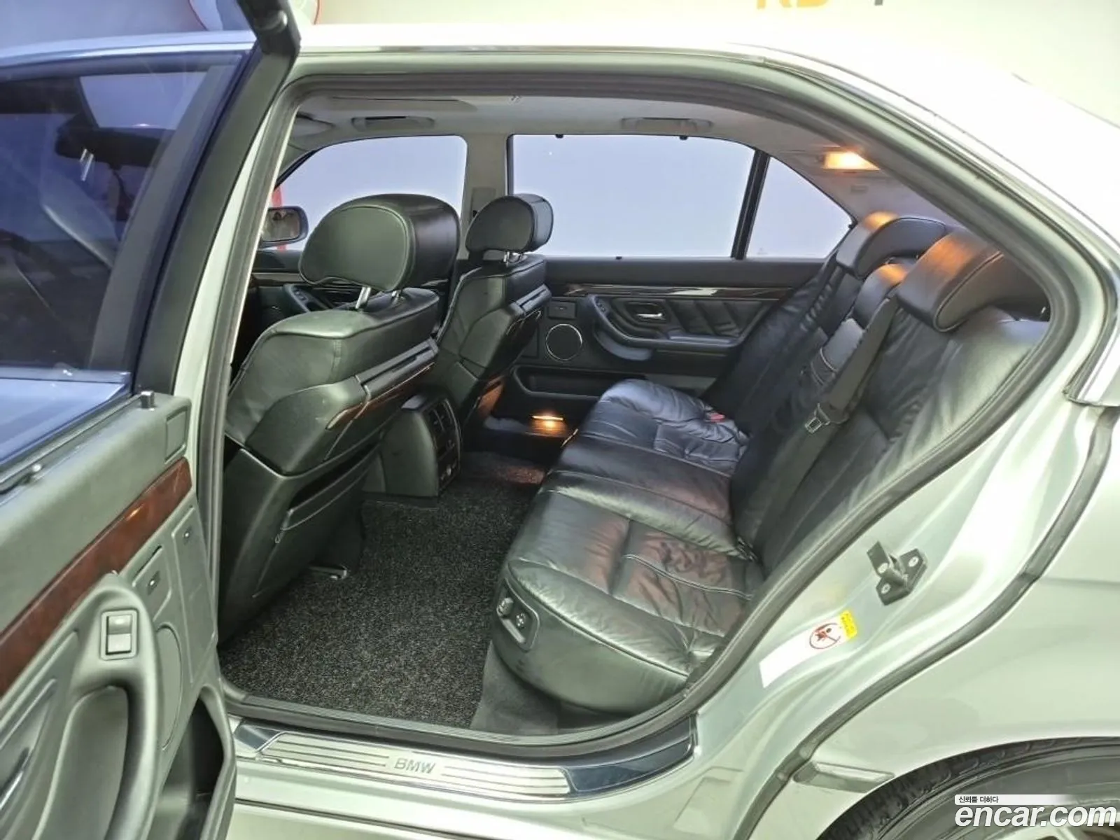 BMW 7 Series 2001 — 12