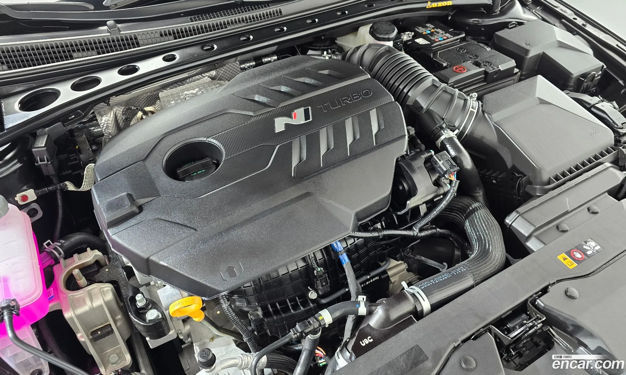 Hyundai Elantra 2025 — 2