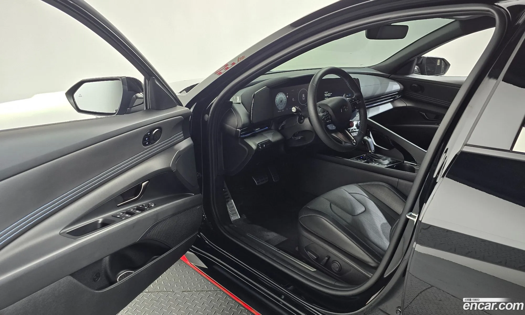 Hyundai Elantra 2025 — 7