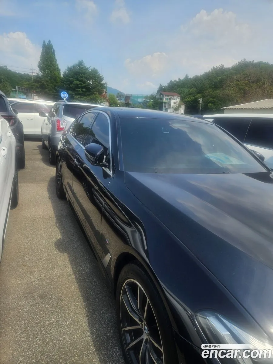 BMW 5 Series 2021 — 16