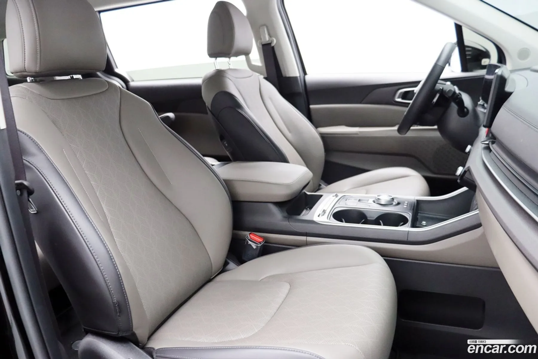 Kia Carnival 2025 — 4