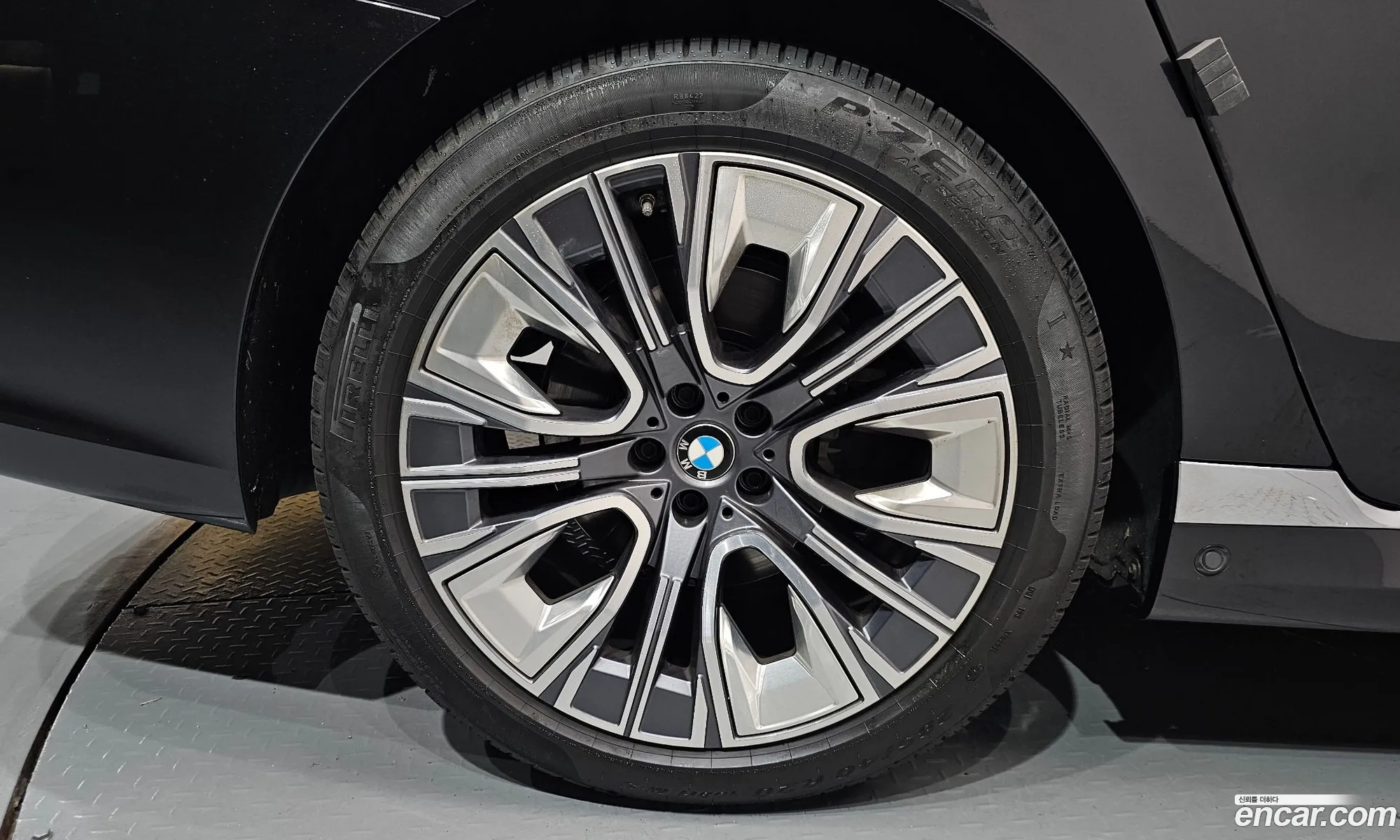 BMW 7 Series 2023 — 42