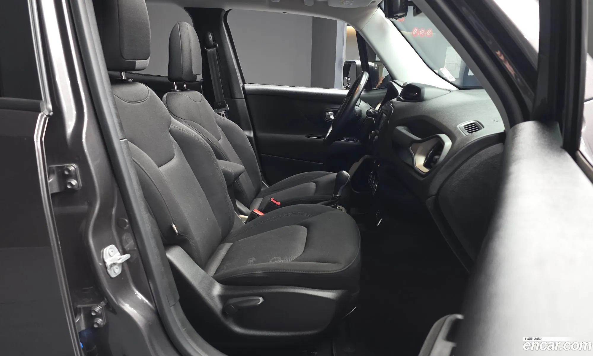 Jeep Renegade 2017 — 10