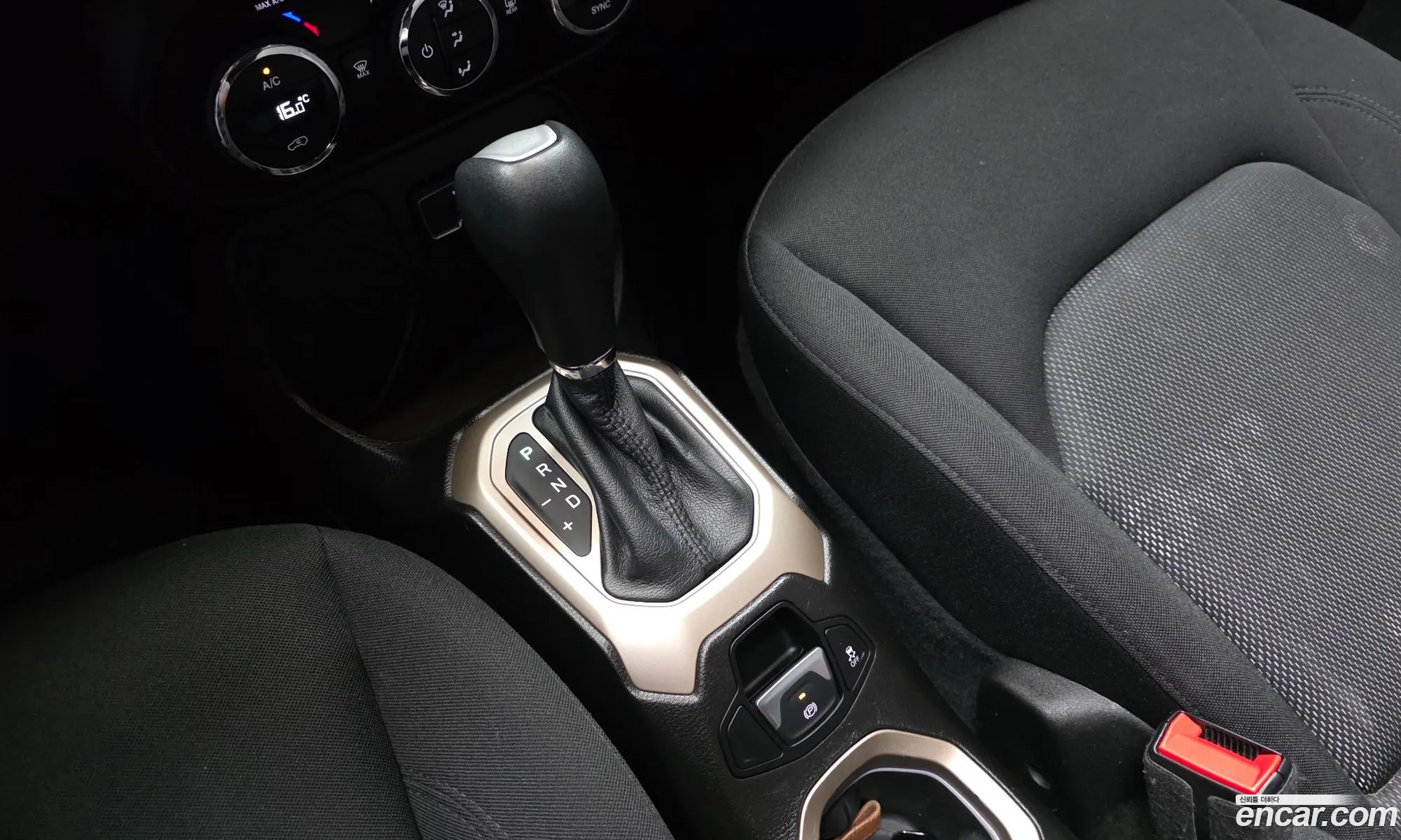 Jeep Renegade 2017 — 18