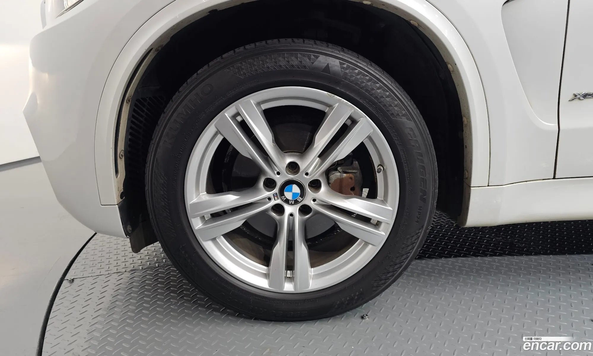 BMW X5 2018 WBAKS4105J0Y72116 — 2