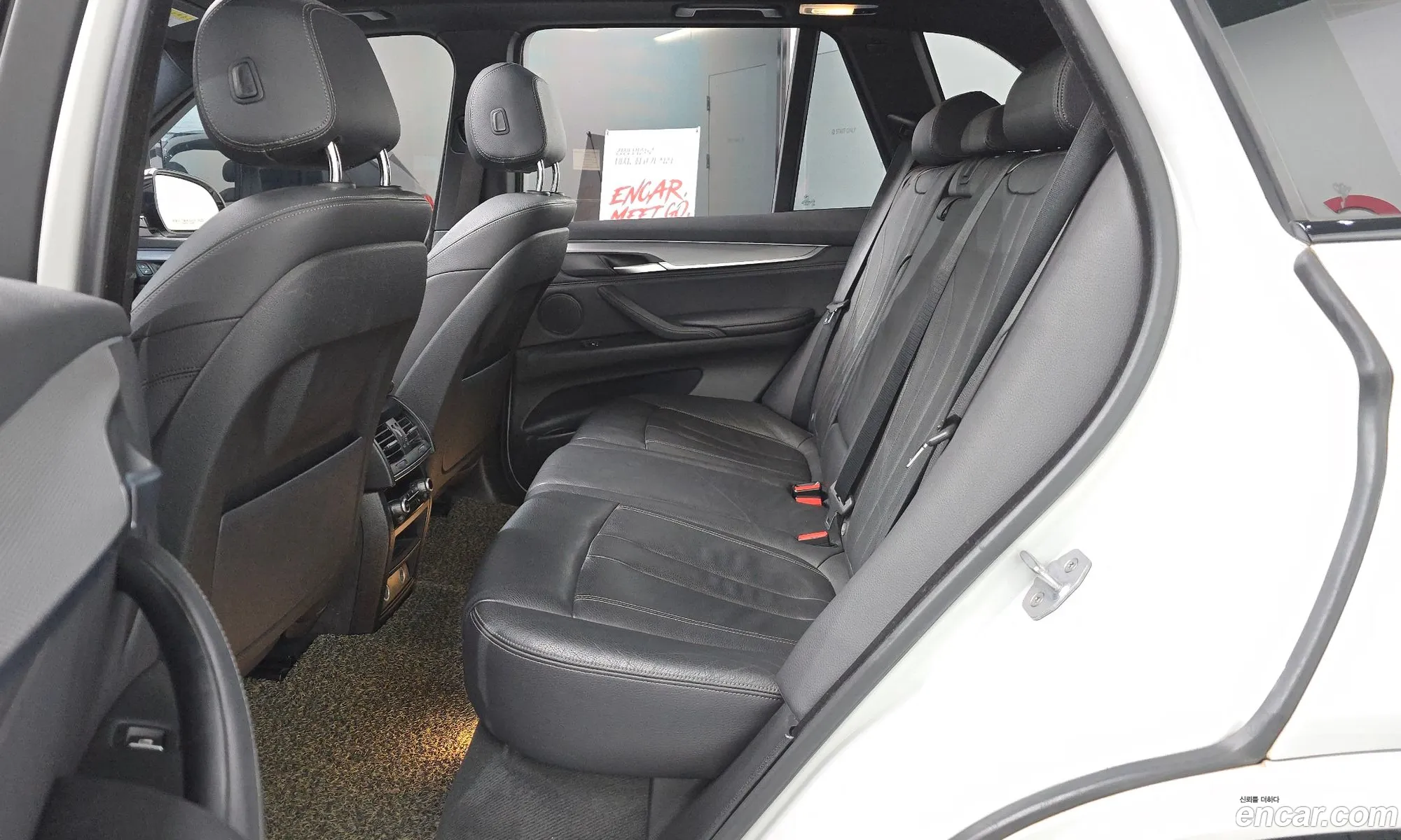 BMW X5 2018 WBAKS4105J0Y72116 — 19