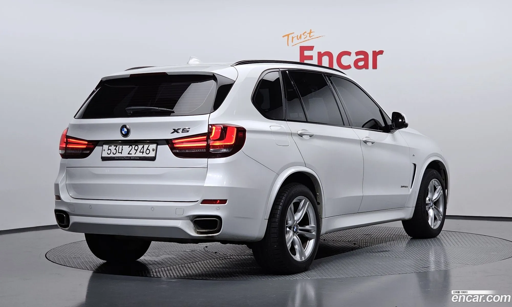 BMW X5 2018 WBAKS4105J0Y72116 — 4