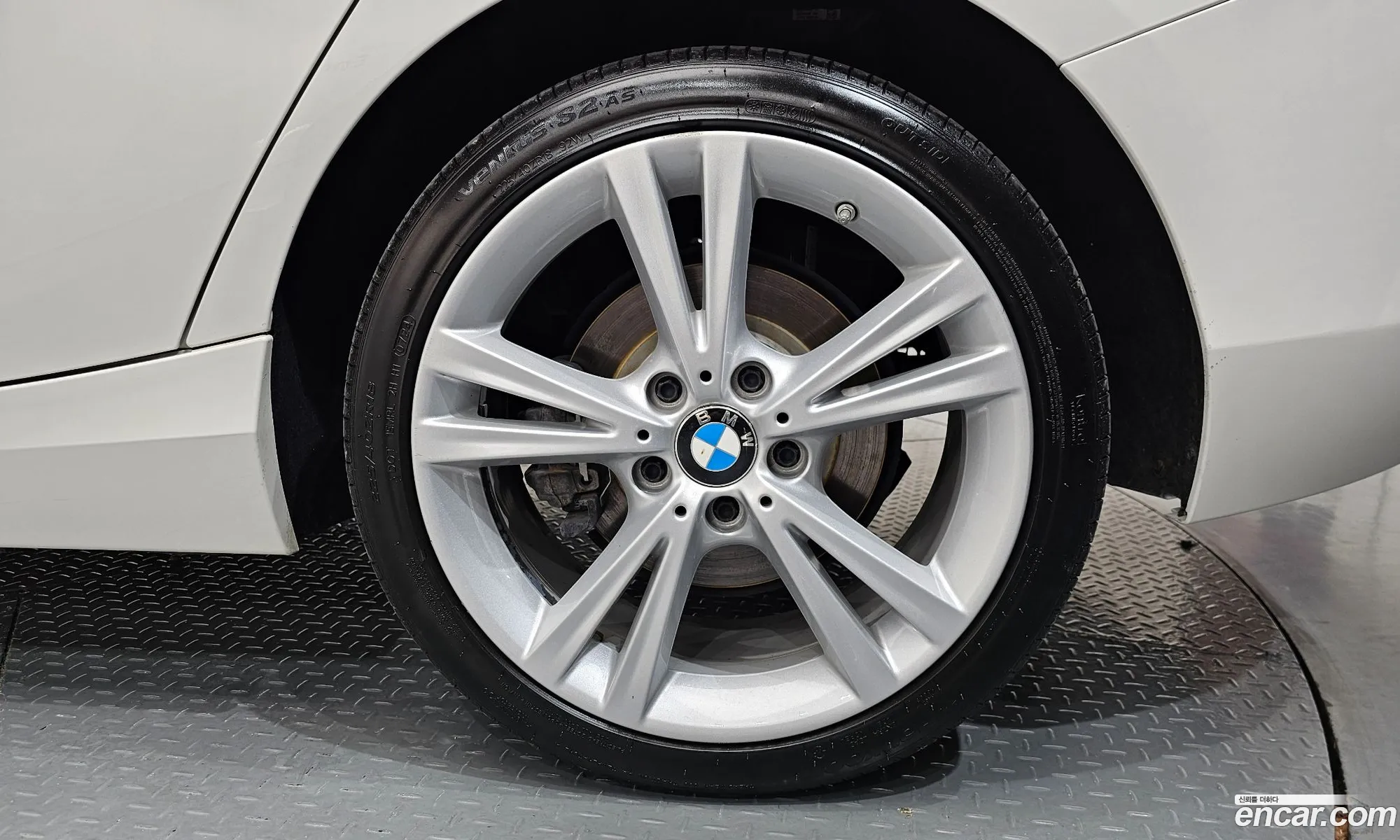 BMW 1 Series 2019 — 32