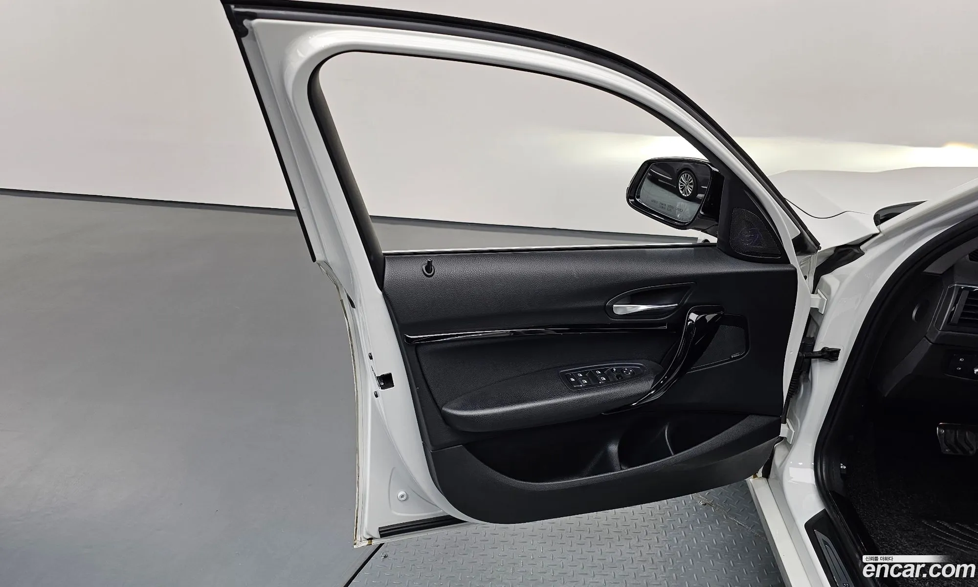 BMW 1 Series 2019 — 28