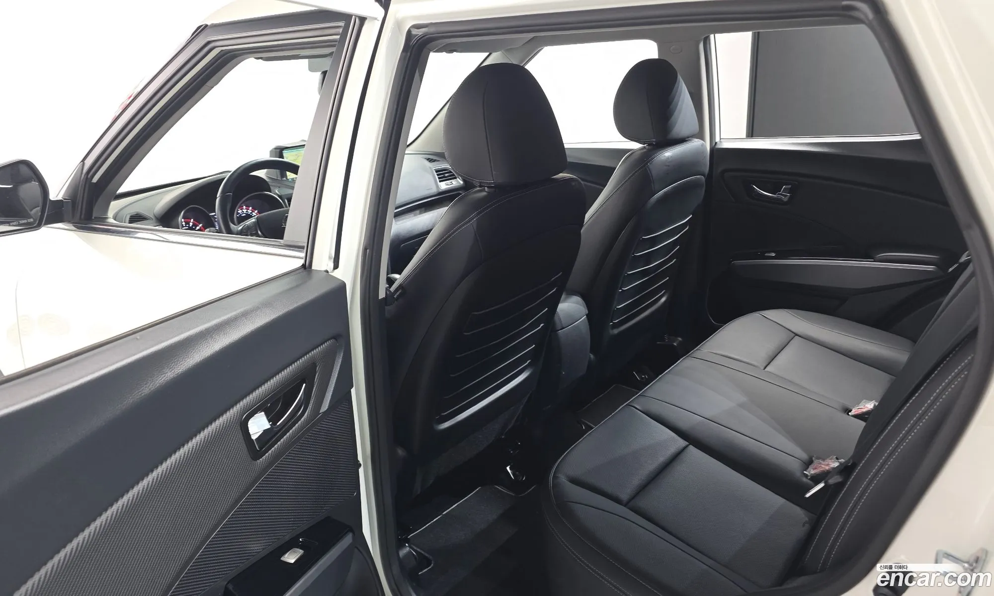 KG Mobility (SsangYong) Tivoli Armour 2018 — 8