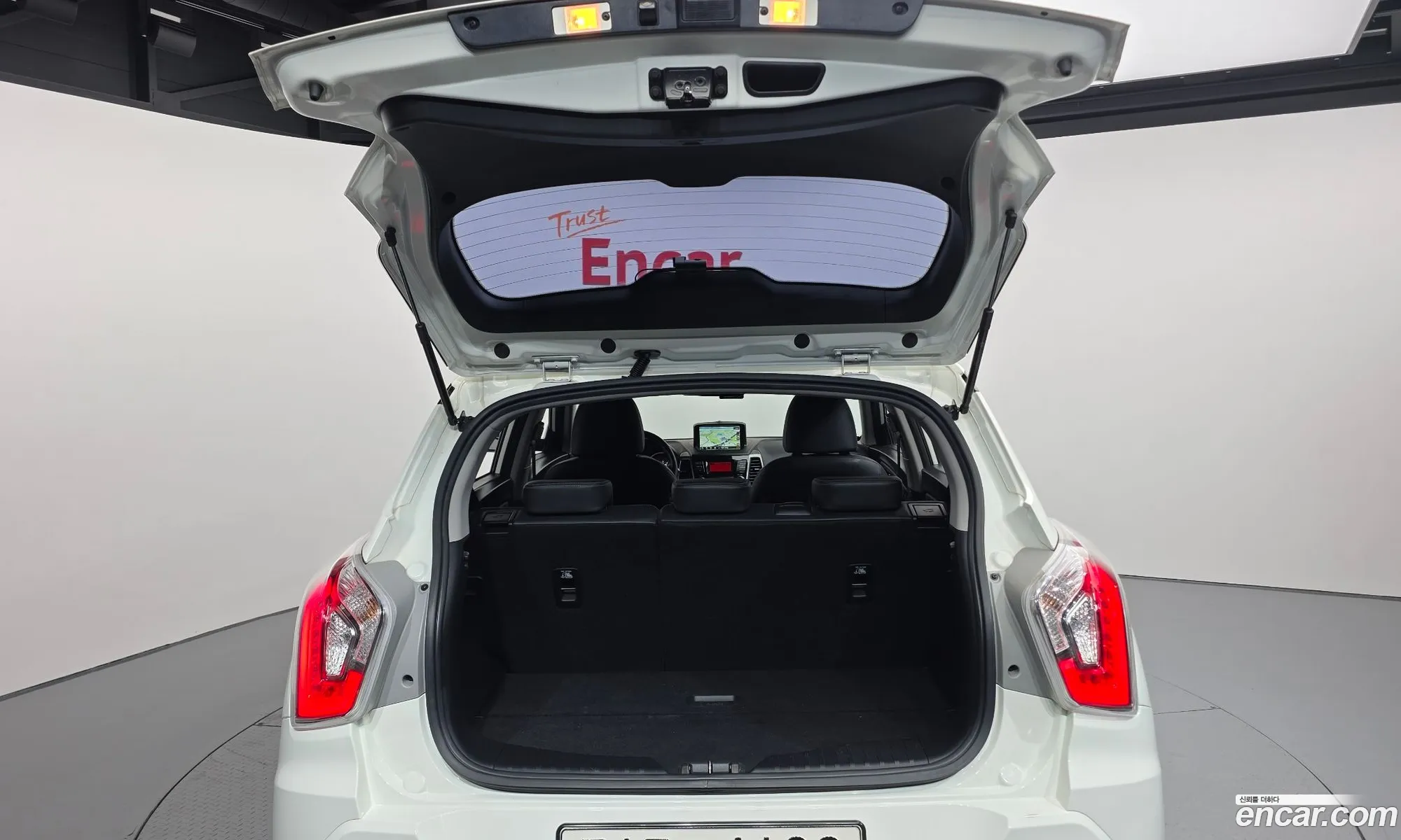 KG Mobility (SsangYong) Tivoli Armour 2018 — 13