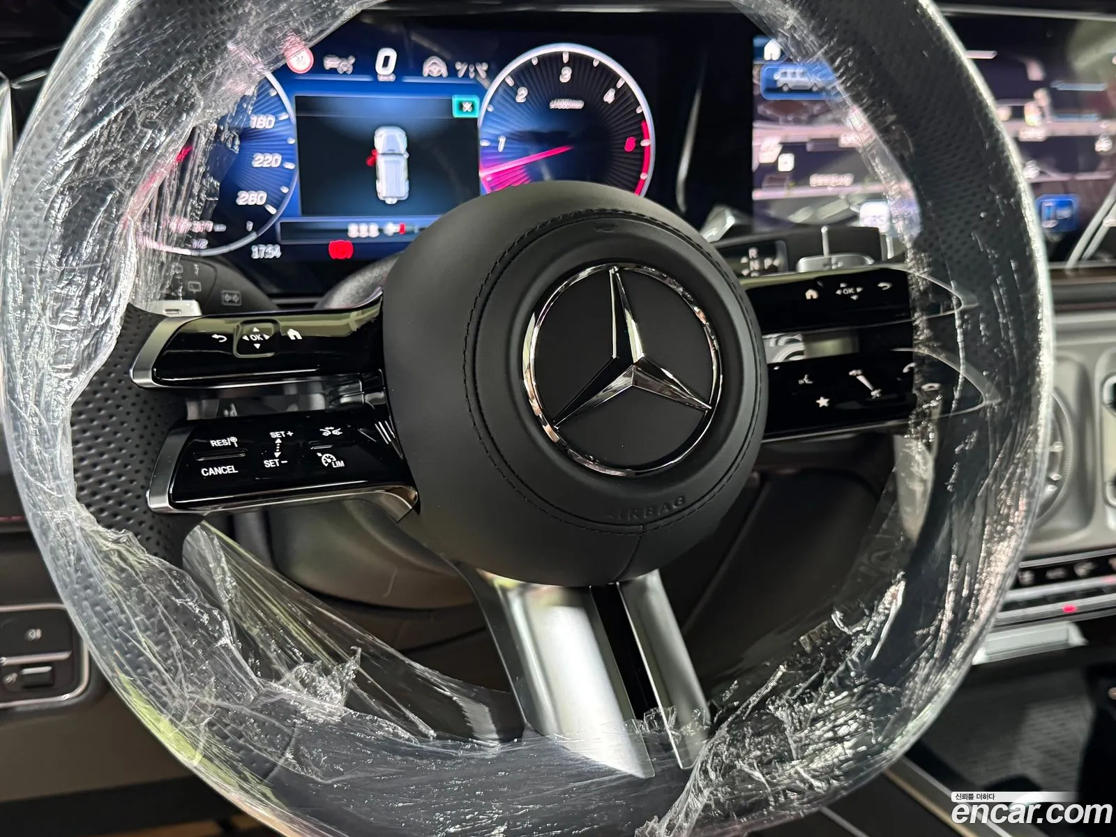 Mercedes-Benz G-Class W465 2026 — 14