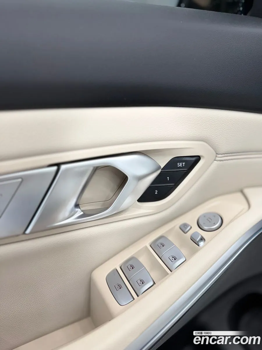 BMW 3 Series 2025 — 3