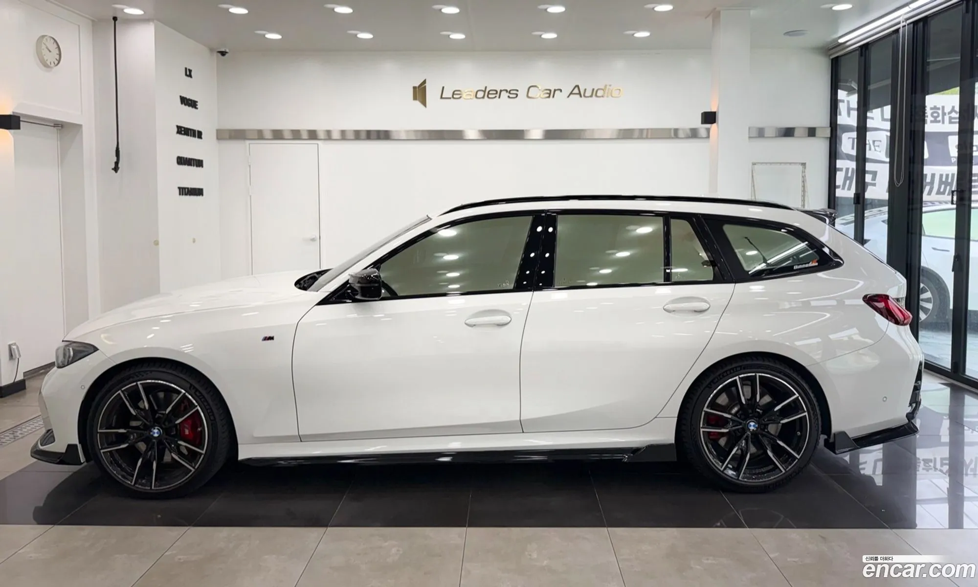 BMW 3 Series 2025 — 10