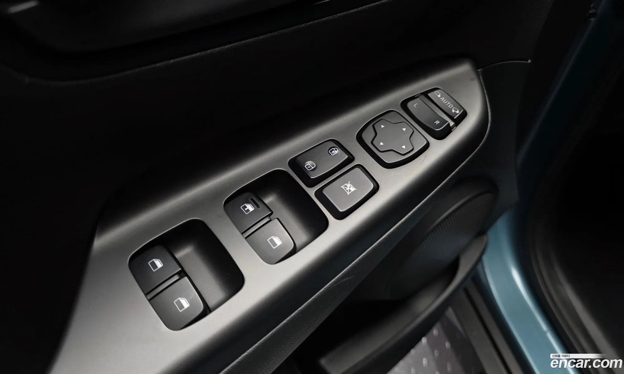Hyundai Kona Hybrid 2020 — 3