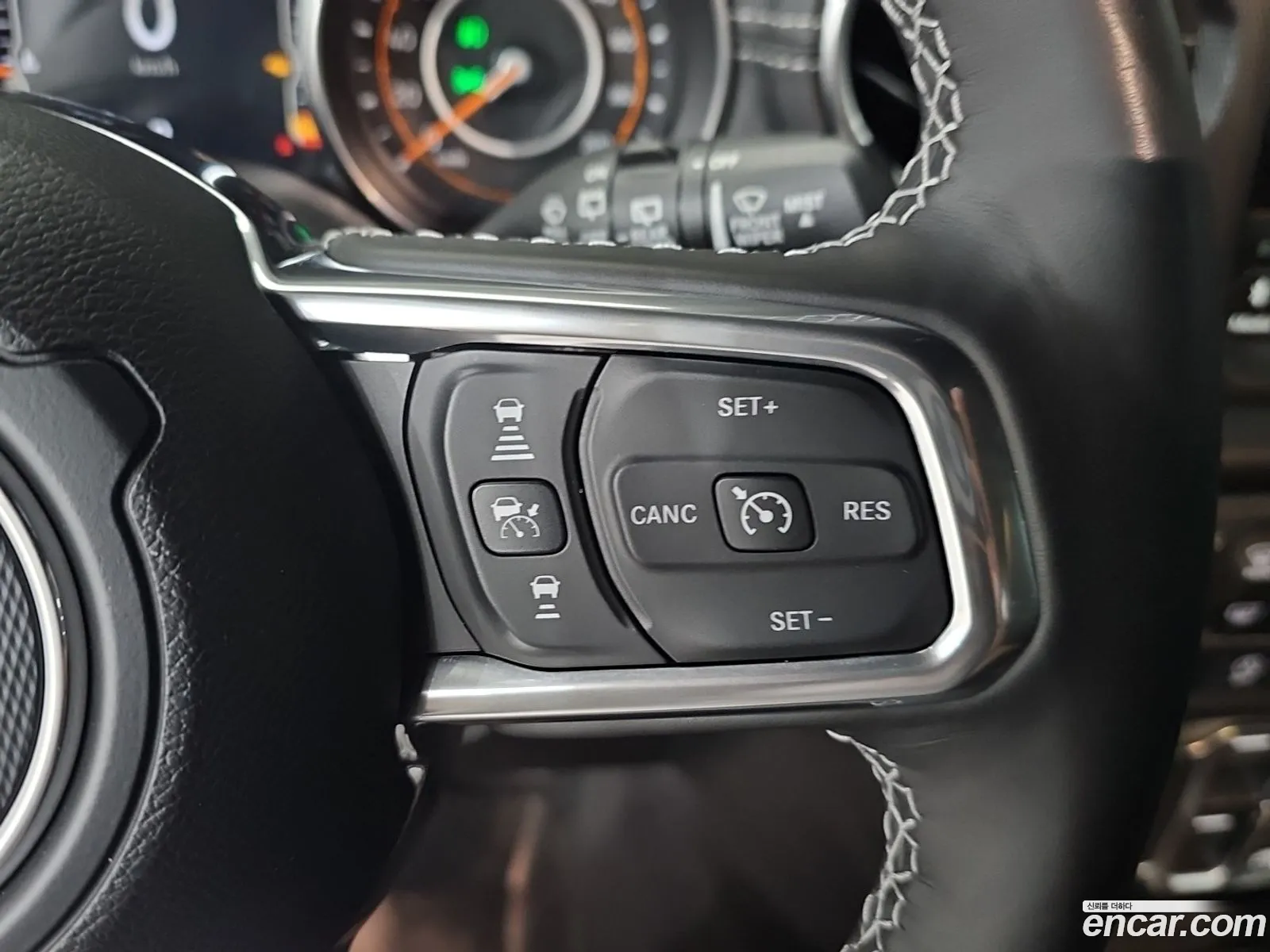 Jeep Wrangler 2023 — 14