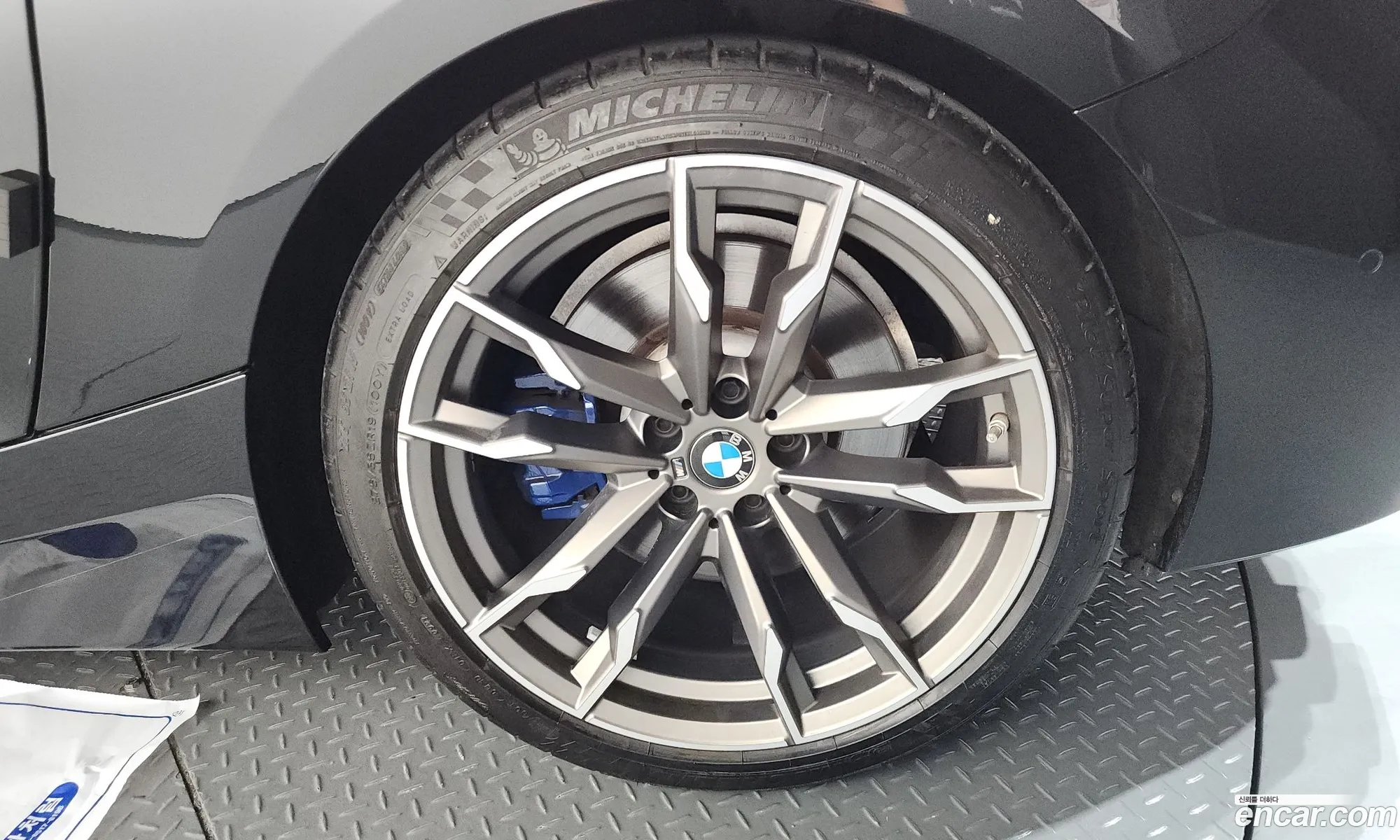 BMW Z4 2021 — 29