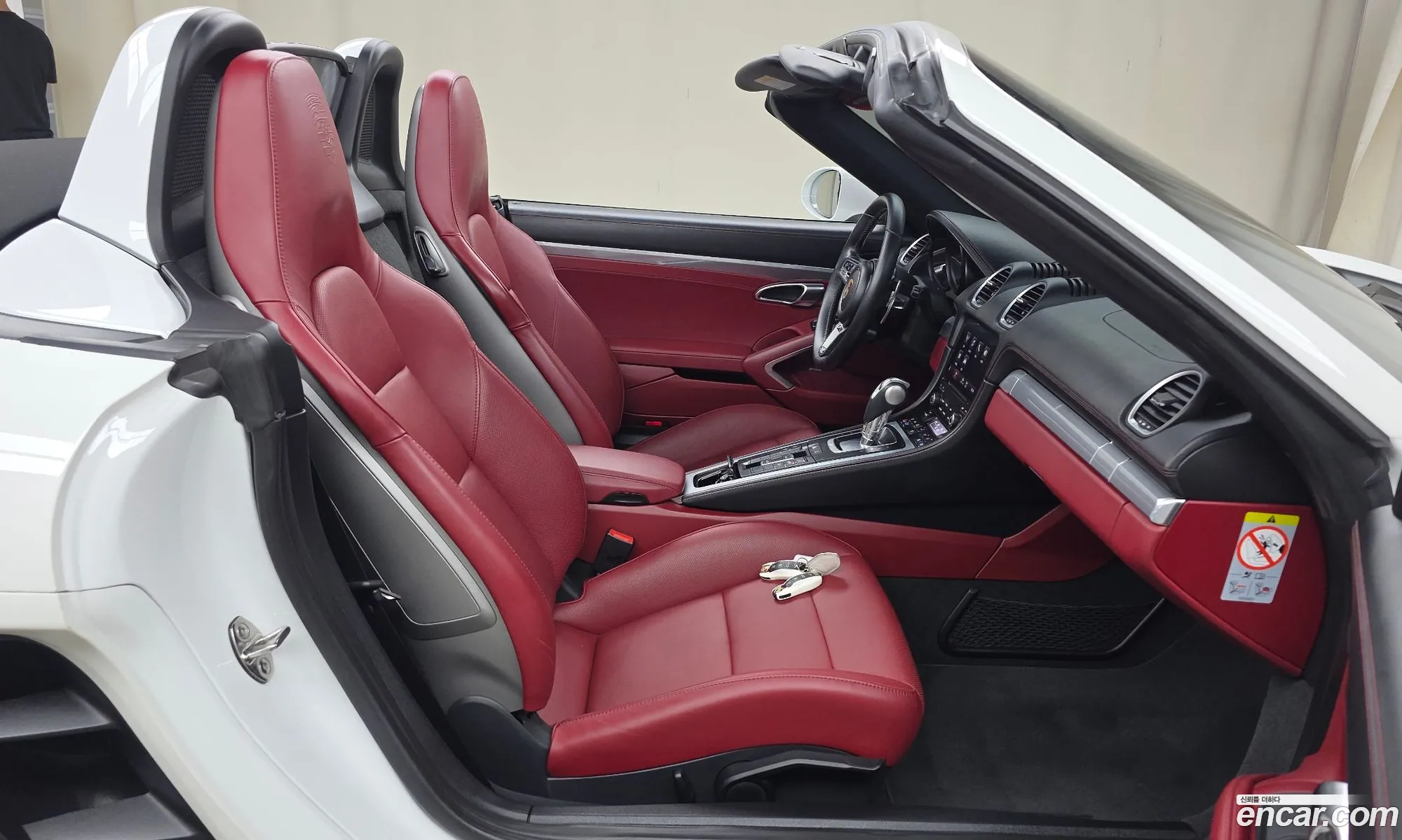 Porsche 718 Boxster 2019 WP0CB2989LS225182 — 2