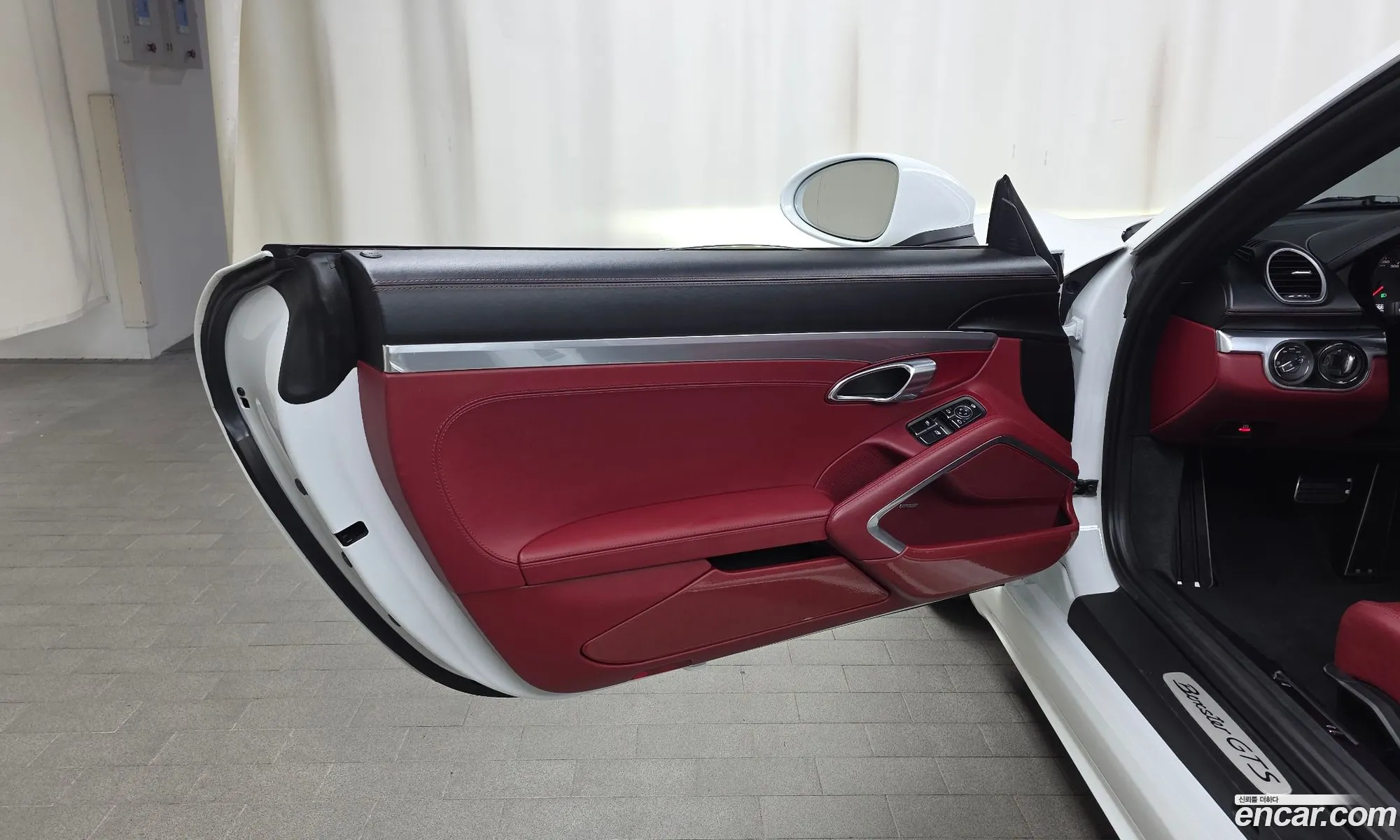 Porsche 718 Boxster 2019 WP0CB2989LS225182 — 29