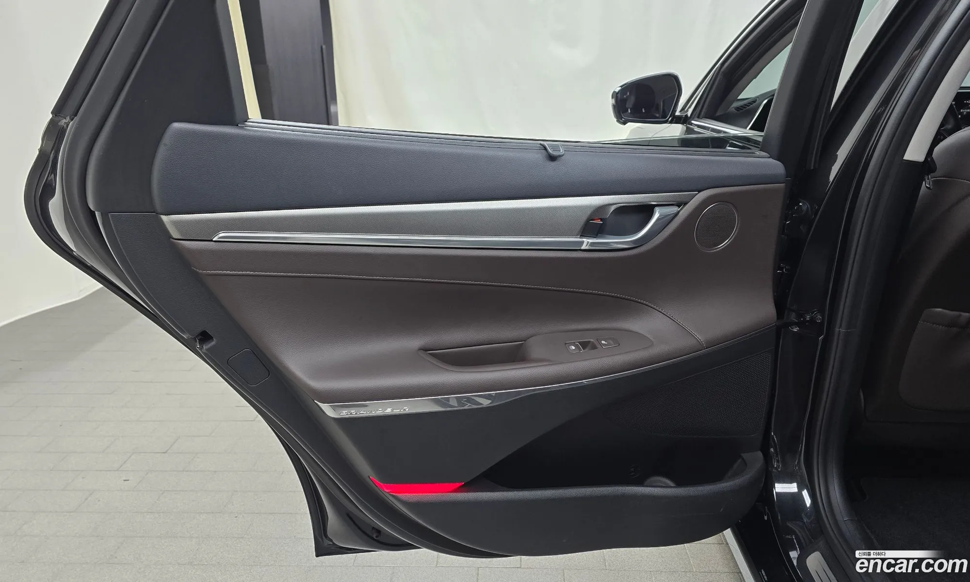 Hyundai Grandeur IG Hybrid 2020 — 9