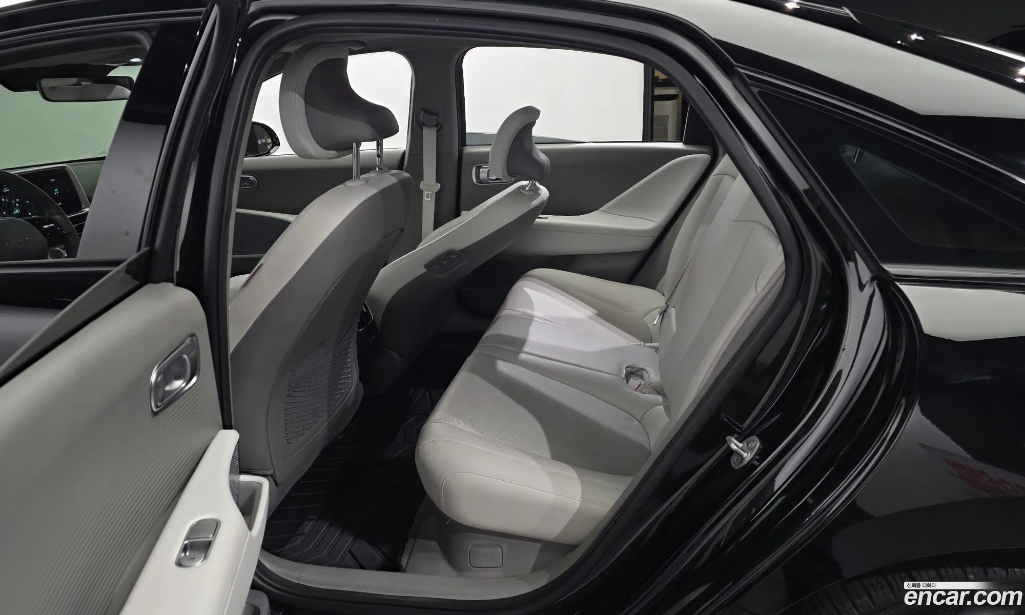 Hyundai Ioniq 6 2022 — 10