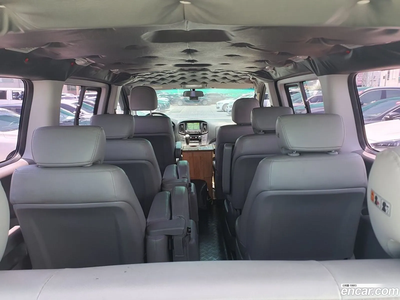 Hyundai Grand Starex 2016 — 18